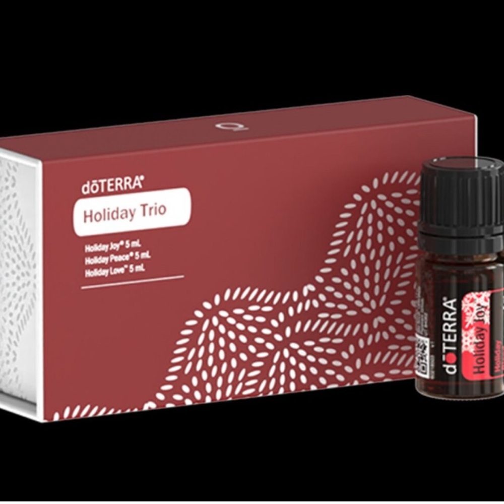 DoTerra's Holiday Trio Box